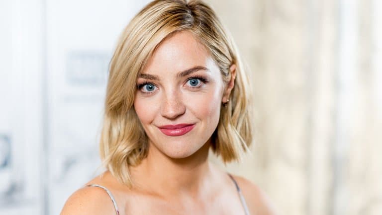 Abby Elliott, Reductress Team for Late-Night Talk Show at Comedy Central