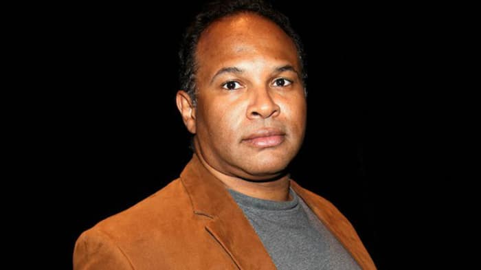 Actors Defend The Cosby Show Star Geoffrey Owens Against Job Shaming