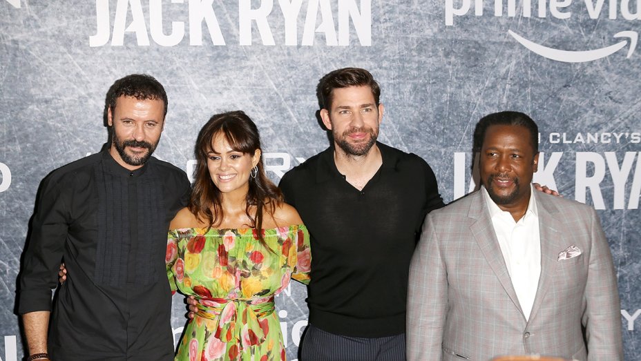 ‘Jack Ryan’ Premiere: John Krasinski & Carlton Cuse Talk Revamping Iconic Character for Television