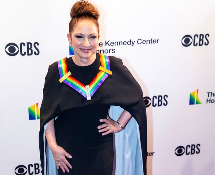 Gloria Estefan Opens Kennedy Center Honors With Tribute To George H.W. Bush