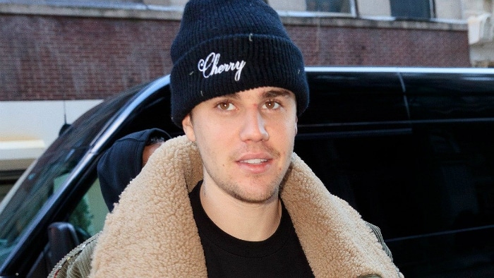 Justin Bieber Says He’s Been ‘Struggling a Lot,’ Asks For Prayers