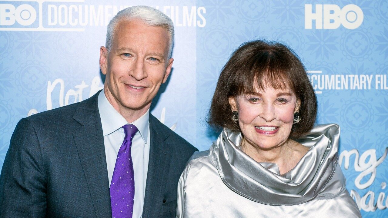 Gloria Vanderbilt Leaves Bulk of Her Fortune to Son Anderson Cooper