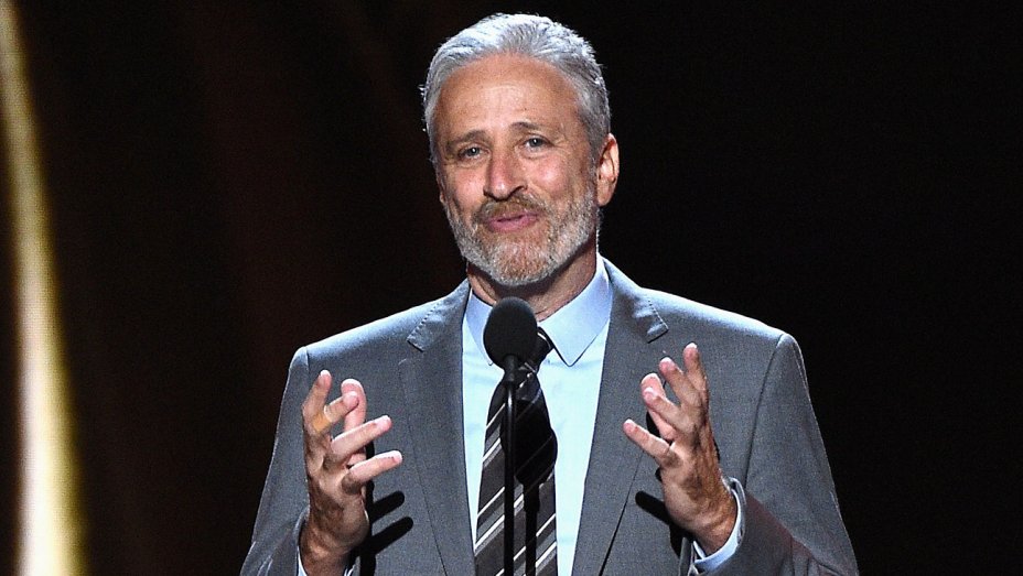 Jon Stewart Calls Out Rand Paul for “Outrageous” Stance Against 9/11 Fund Bill Jon Stewart Calls Out Rand Paul for “Outrageous” Stance Against 9/11 Fund Bill