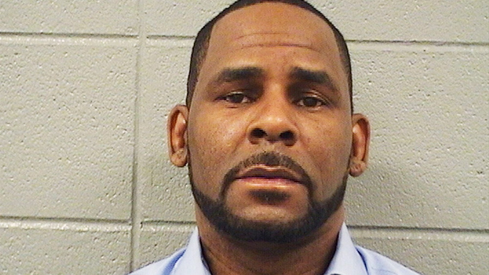 Legal Expert Says R. Kelly Is Facing ’a Minimum of 15 Years’ in Prison on New Charges