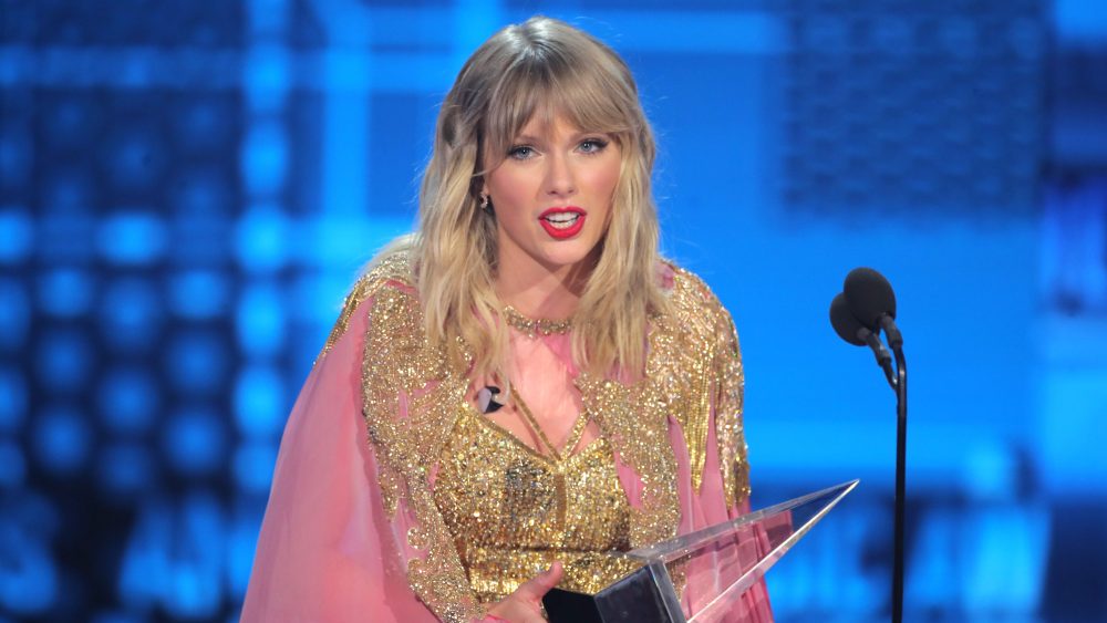 Taylor Swift Keeps the Digs Subtle in American Music Awards ‘Artist of the Decade’ Performance