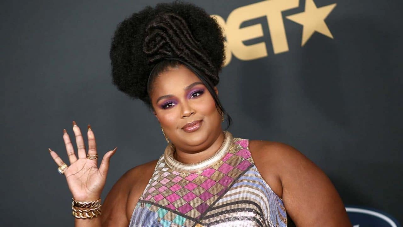 Lizzo Named Entertainer of the Year @ NAACP Image Awards:
