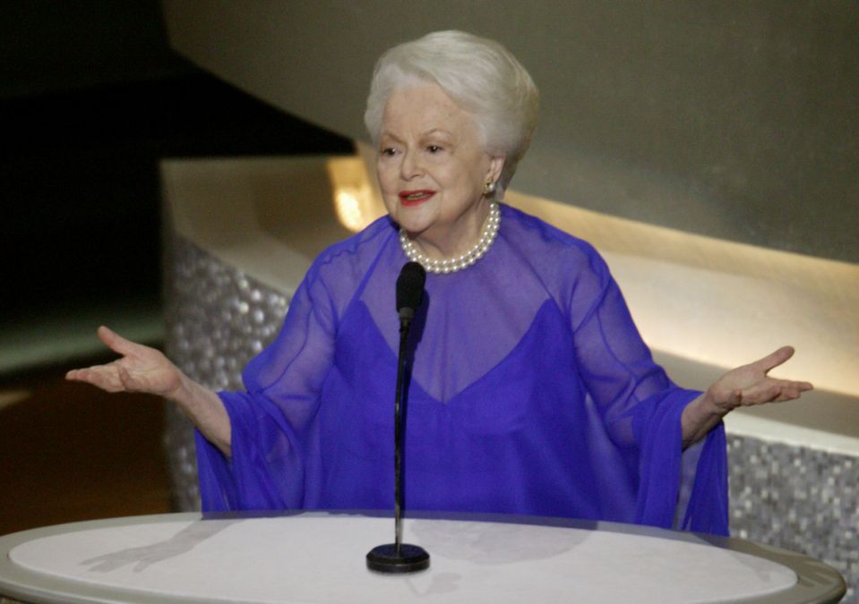 ‘Gone With the Wind’ Star Olivia de Havilland Dies at 104