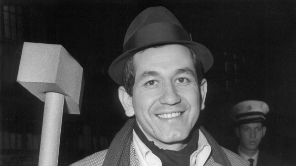 Trini Lopez, Singer and Actor in ‘The Dirty Dozen,’ Dies of COVID-19 at 83