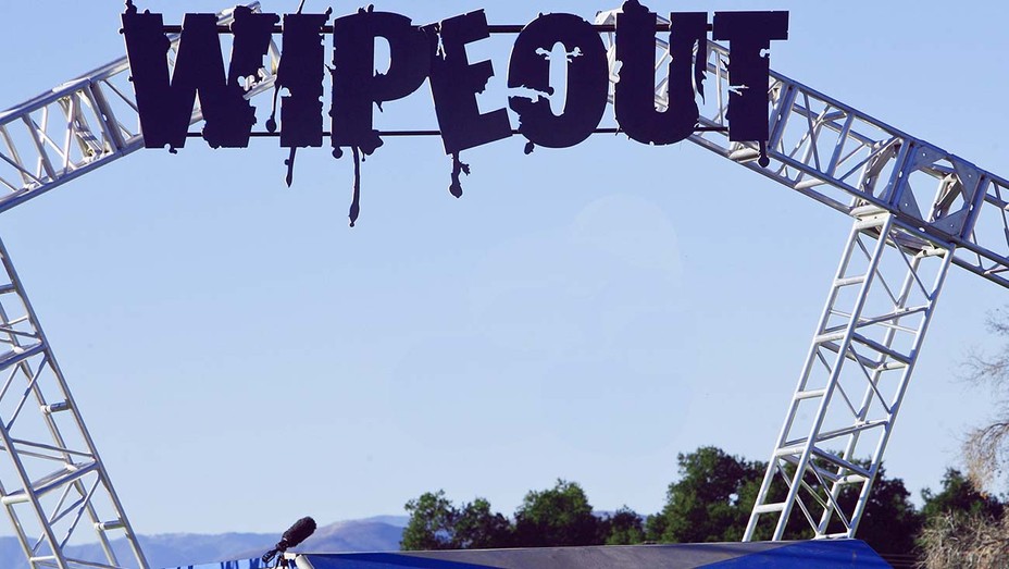 ‘Wipeout’ Contestant Dies After Completing Course