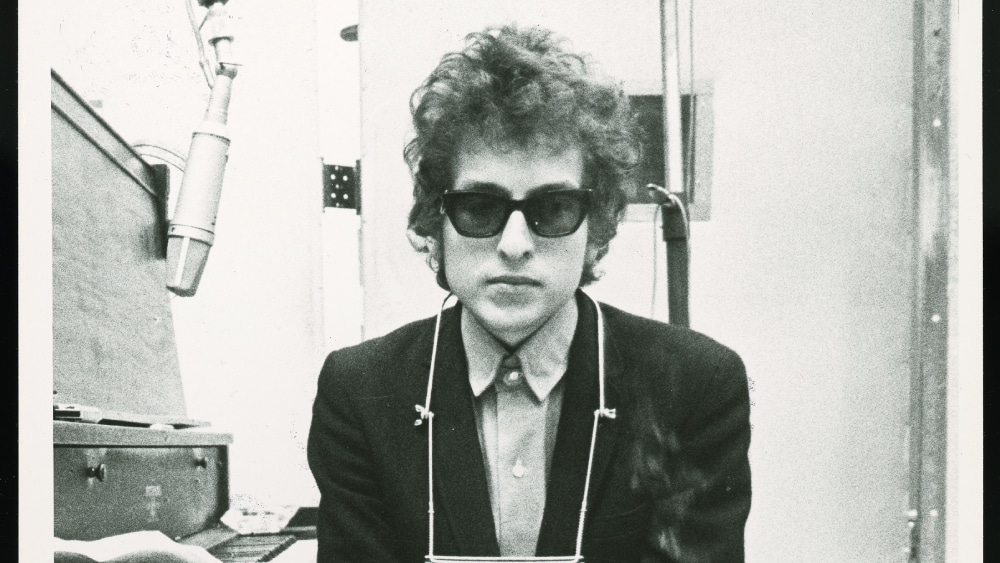 Bob Dylan Sells Entire Catalog of Songs to Universal Music Publishing