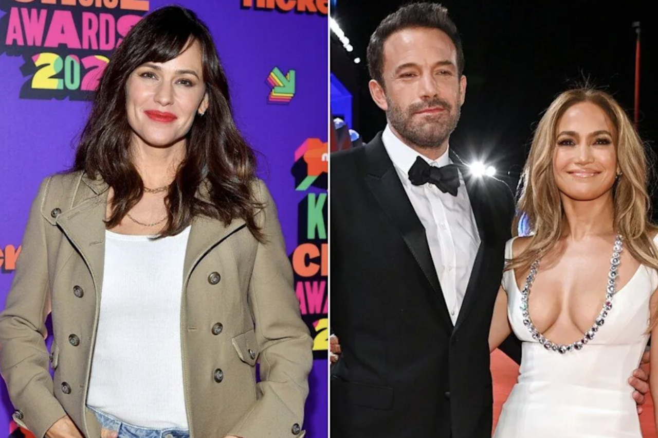 Jennifer Garner Joins Ex Ben Affleck and Jennifer Lopez While Trick-or-Treating with Kids in Malibu