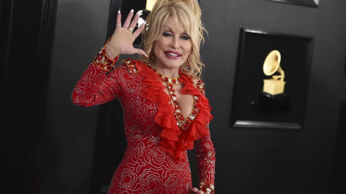 Dolly Parton Joins ‘Grace and Frankie’s’ Final Season