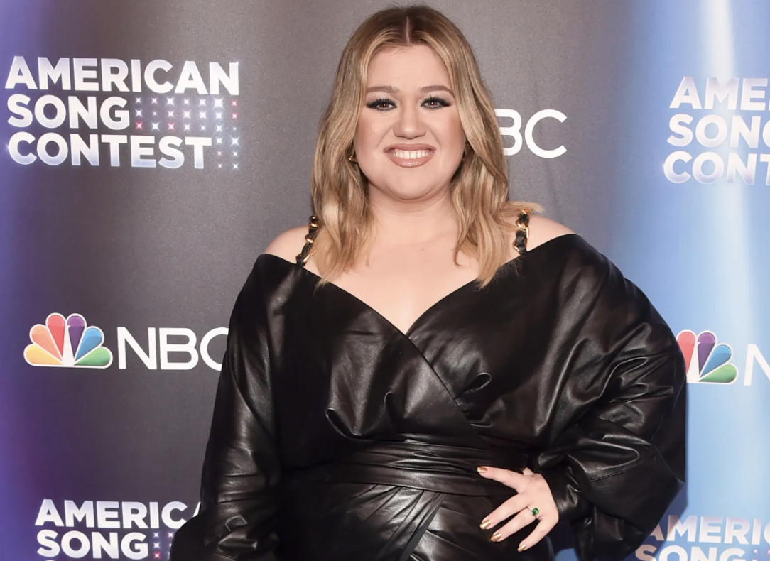 Kelly Clarkson Finalizes Her Name Change to Kelly Brianne