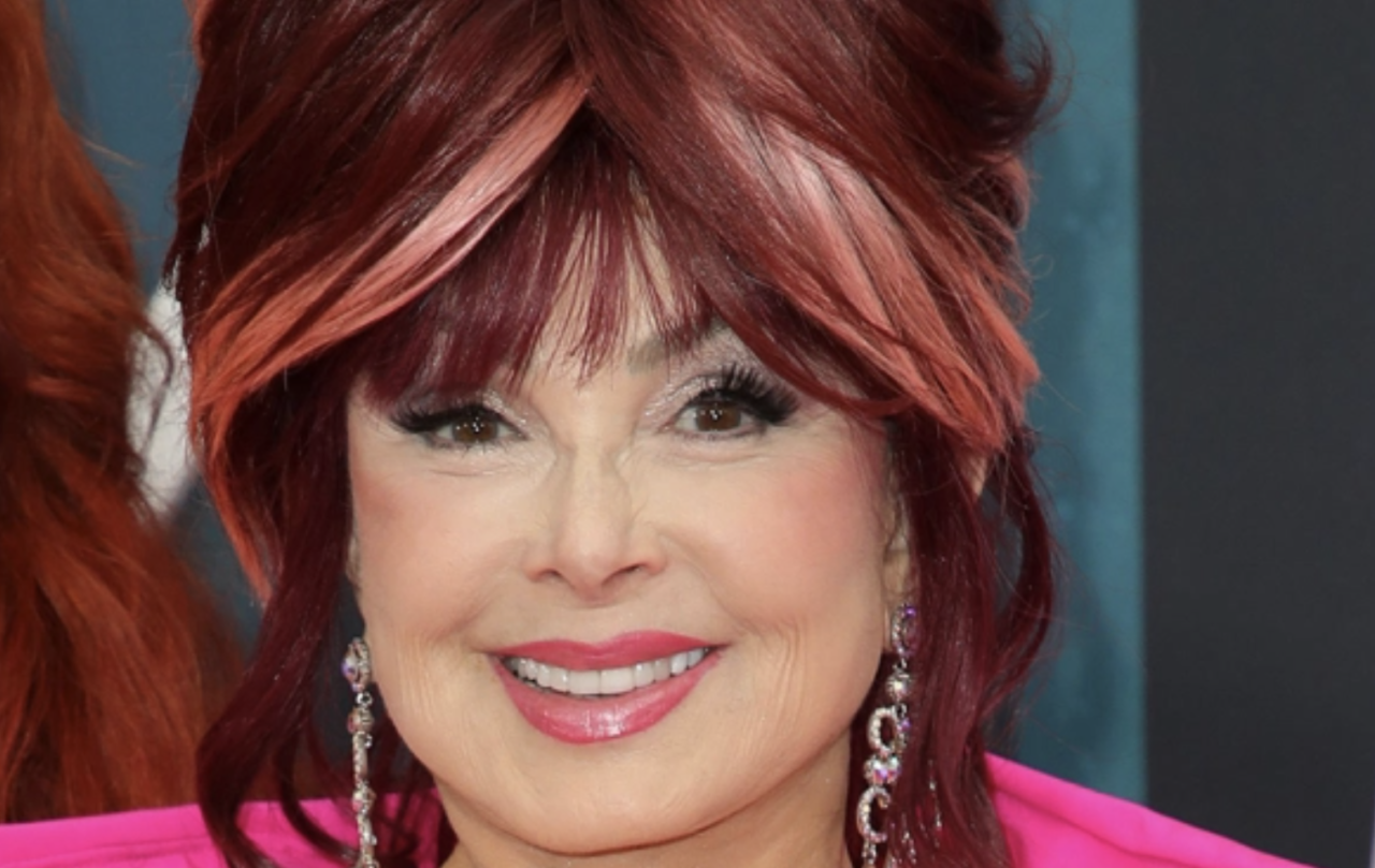 Naomi Judd’s Death Sparks Tributes From Carrie Underwood, Maren Morris & More