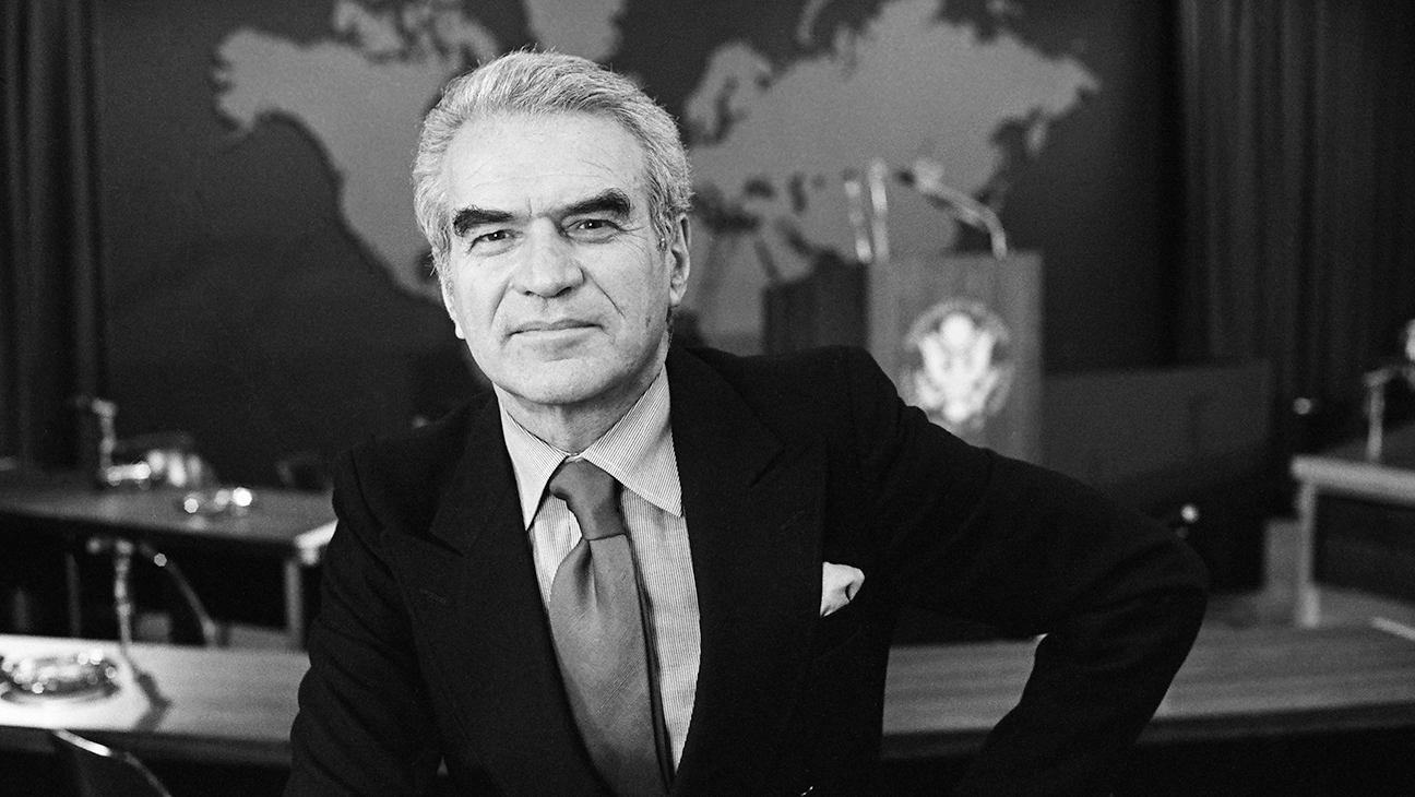 Bernard Kalb, Veteran Journalist and TV Host, Dies at 100