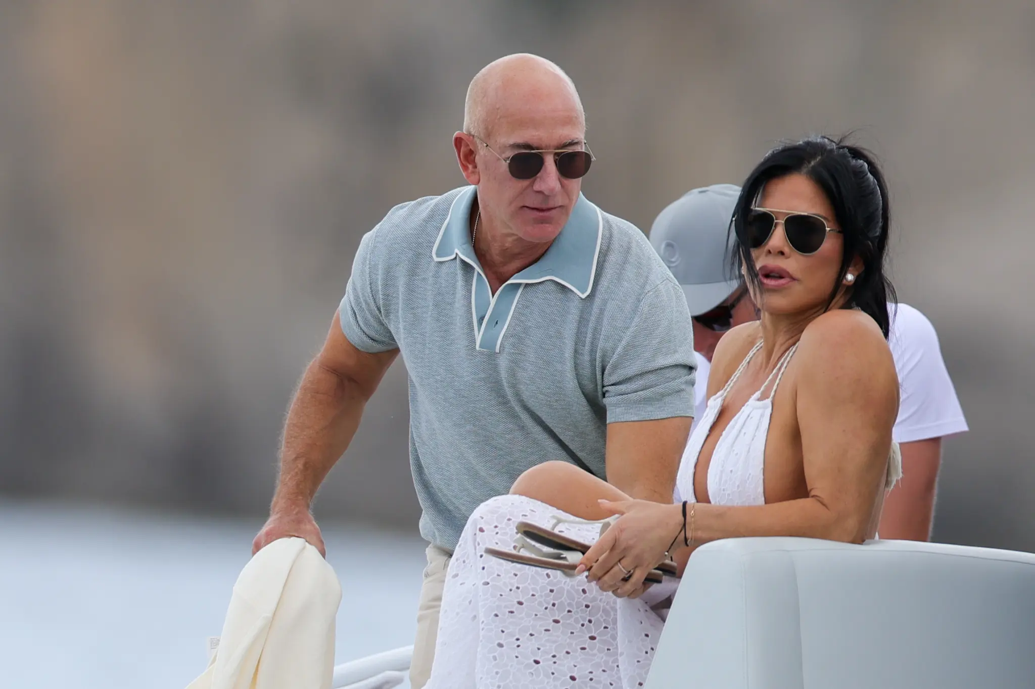 Billionaire Jeff Bezos Engaged to Lauren Sanchez After Nearly 5 years Together
