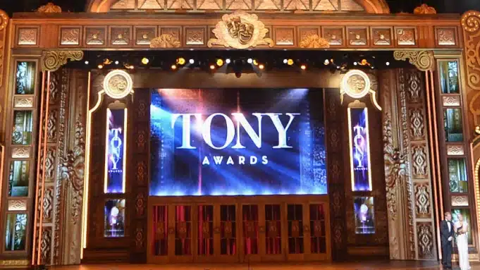 ‘Kimberly Akimbo’ Wins Best Musical; ‘Leopoldstadt’ Takes Best Play at Tony Awards