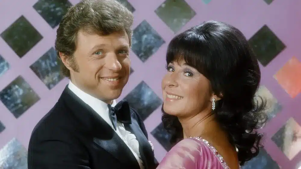 Steve Lawrence, Singer & Actor Who Found His Greatest Fame as Half of Steve and Eydie, Dies at 88