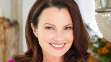 FRAN_DRESCHER_HEADSHOT_CROP_0-e1728049598459